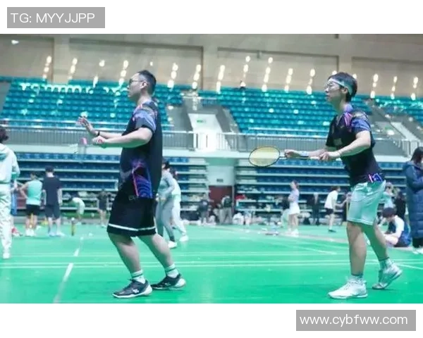 南京羽毛球队的奋斗与荣耀：一段不平凡的突破之旅